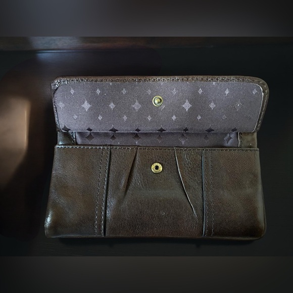 NWOT Fossil Dark Brown Leather Clutch - Picture 3 of 4